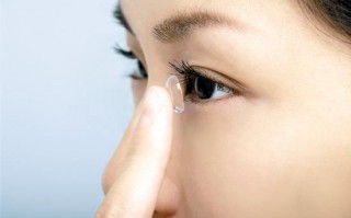 戴隐形眼镜之前要怎么做，戴隐形眼镜之前要怎么做防护