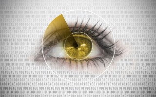 散光佩戴什么隐形眼镜，散光佩戴什么眼镜