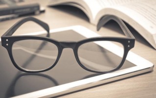 怎么看豪雅镜片的真假，怎么看豪雅镜片的真假鉴别