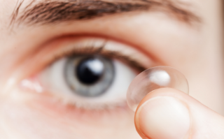 隐形眼镜水分多少正常，隐形眼镜水分多少正常啊